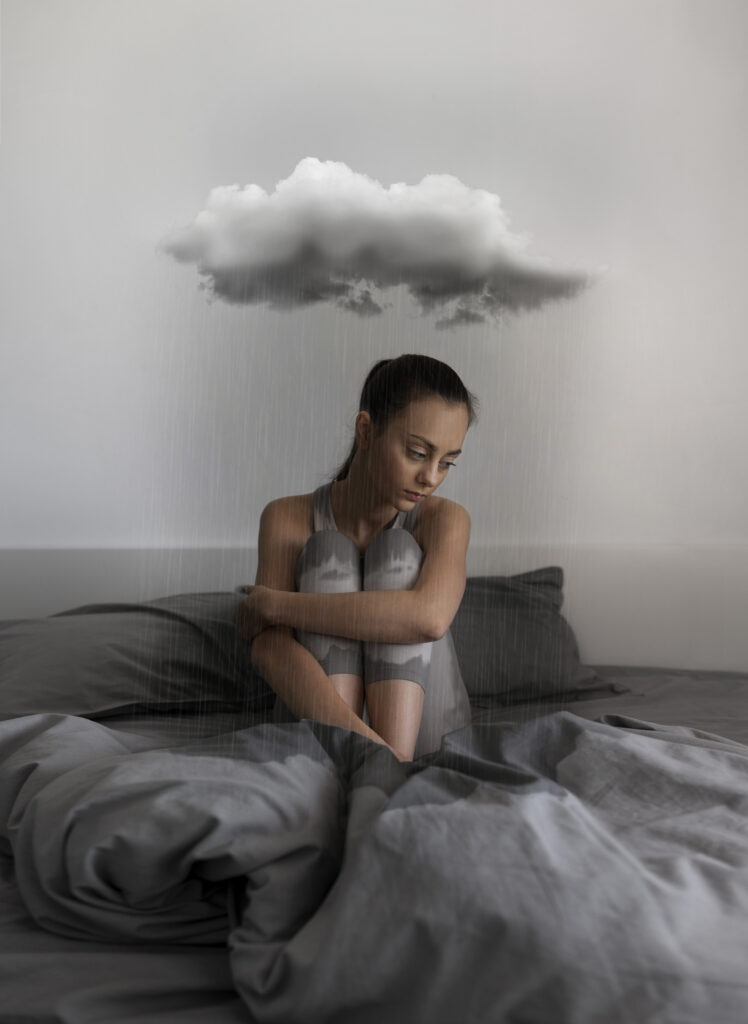 Easy Ways To Declutter Your Mind: Control Negative Thinking