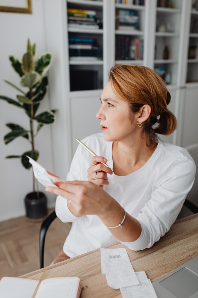Simple Easy Ways To Organize Paperwork: Containing Receipts